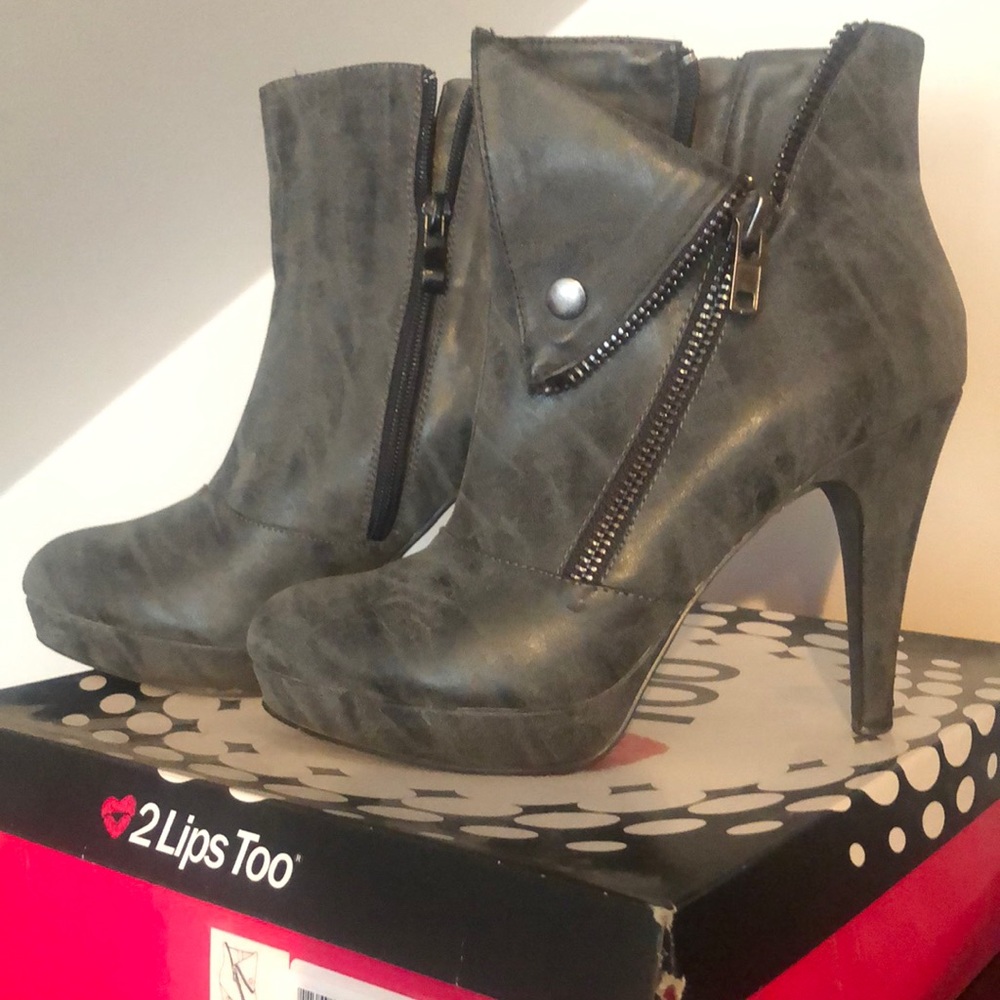 Grey zipper booties